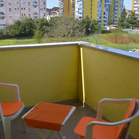 Apartment Ana - Calm, Free Parking, Close To Center *