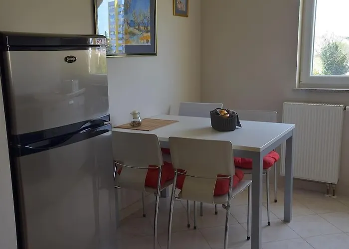 Ana - Calm, Free Parking, Close To Center